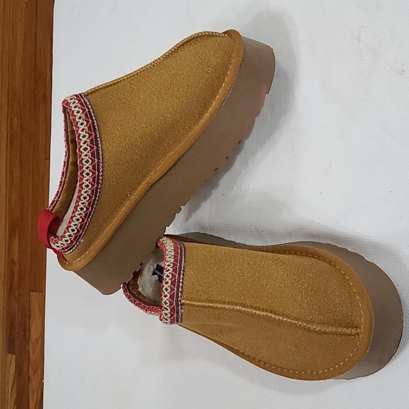 French Connection Womens Chunky Slippers Indoor/Outdoor Faux Fur Sz 7/8 EUC - Picture 11 of 11